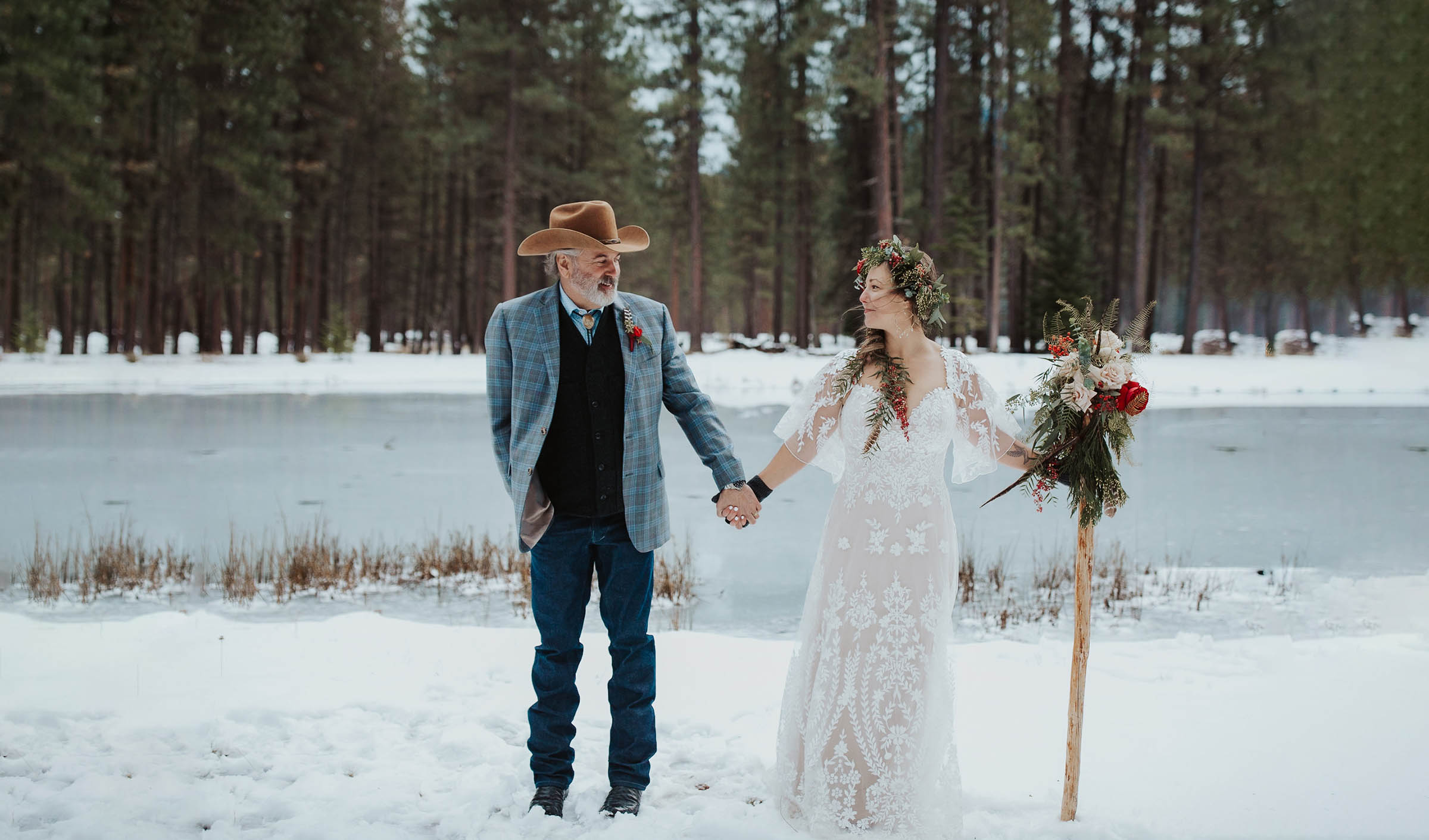 Camp Sherman Weddings | Lake Creek Lodge