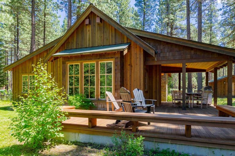 Metolius River Cabins | Lake Creek Lodge